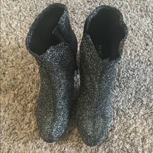 Elegant Black Glitter Ankle Boots